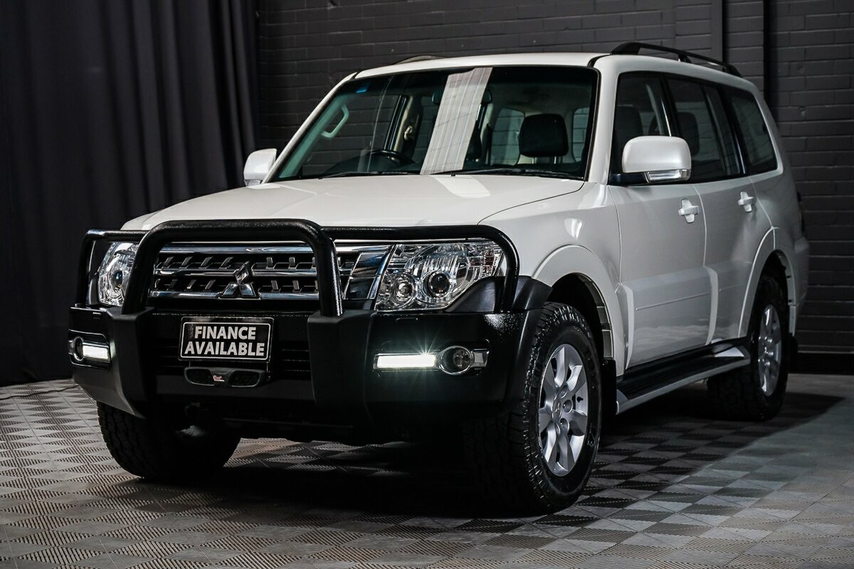 Mitsubishi Pajero image 4