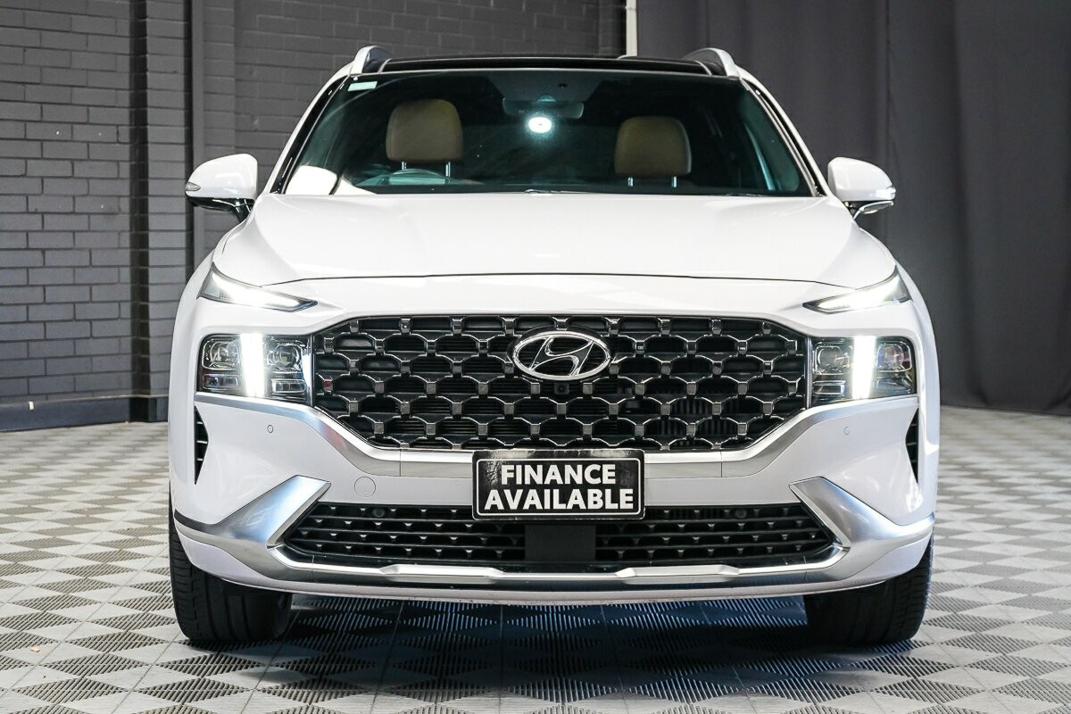 Hyundai Santa Fe image 3