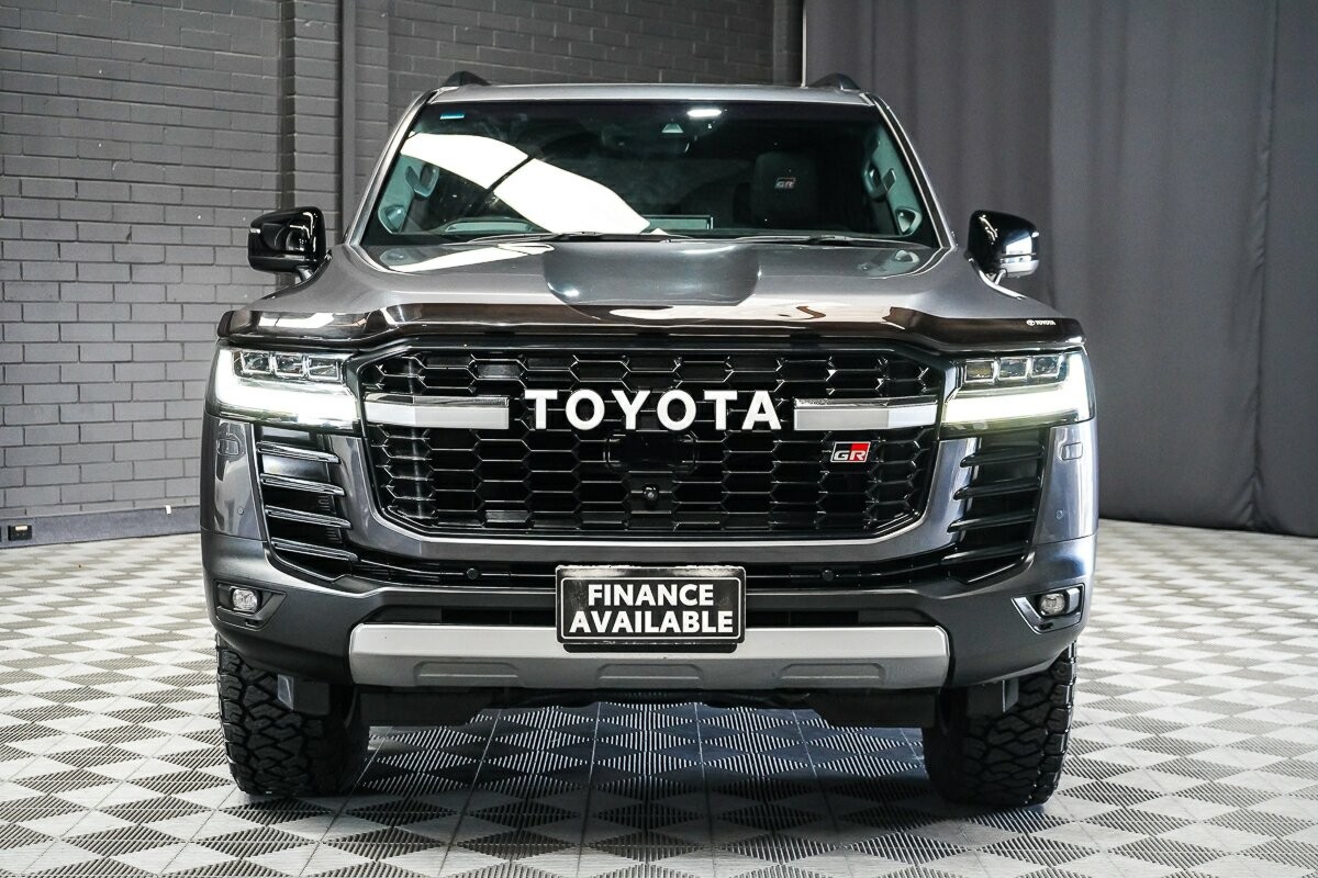 Toyota Landcruiser image 3