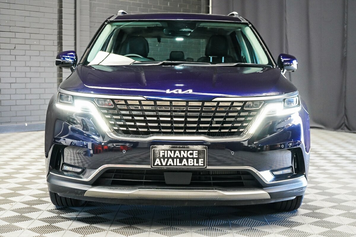 Kia Carnival image 3