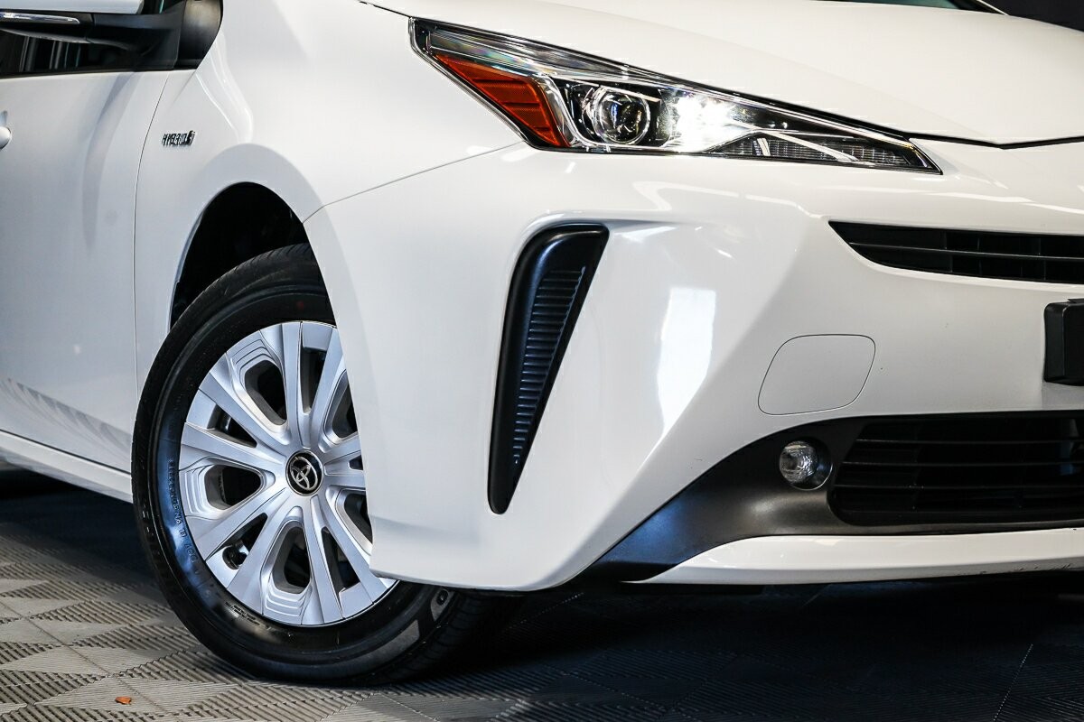 Toyota Prius image 2