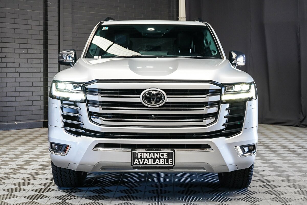 Toyota Landcruiser image 3