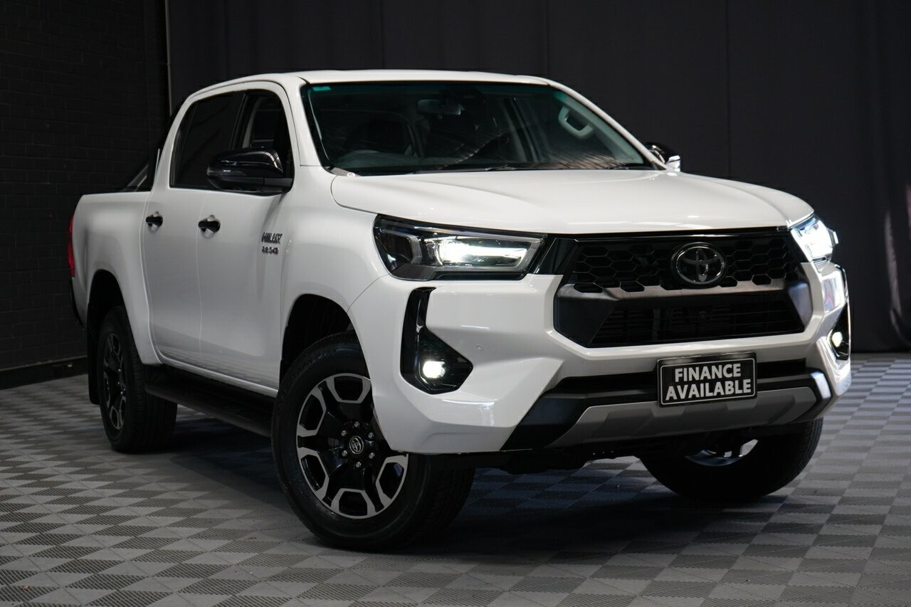 Toyota Hilux image 1