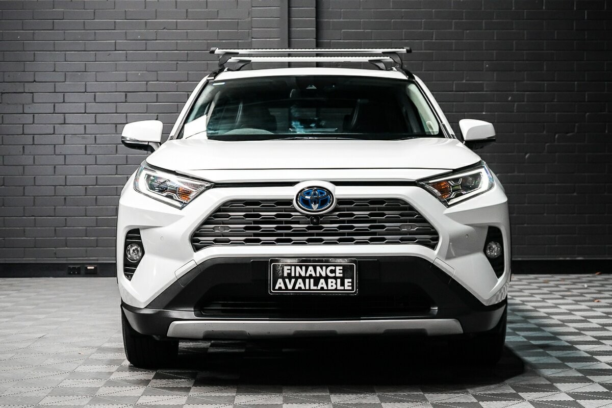 Toyota Rav4 image 3