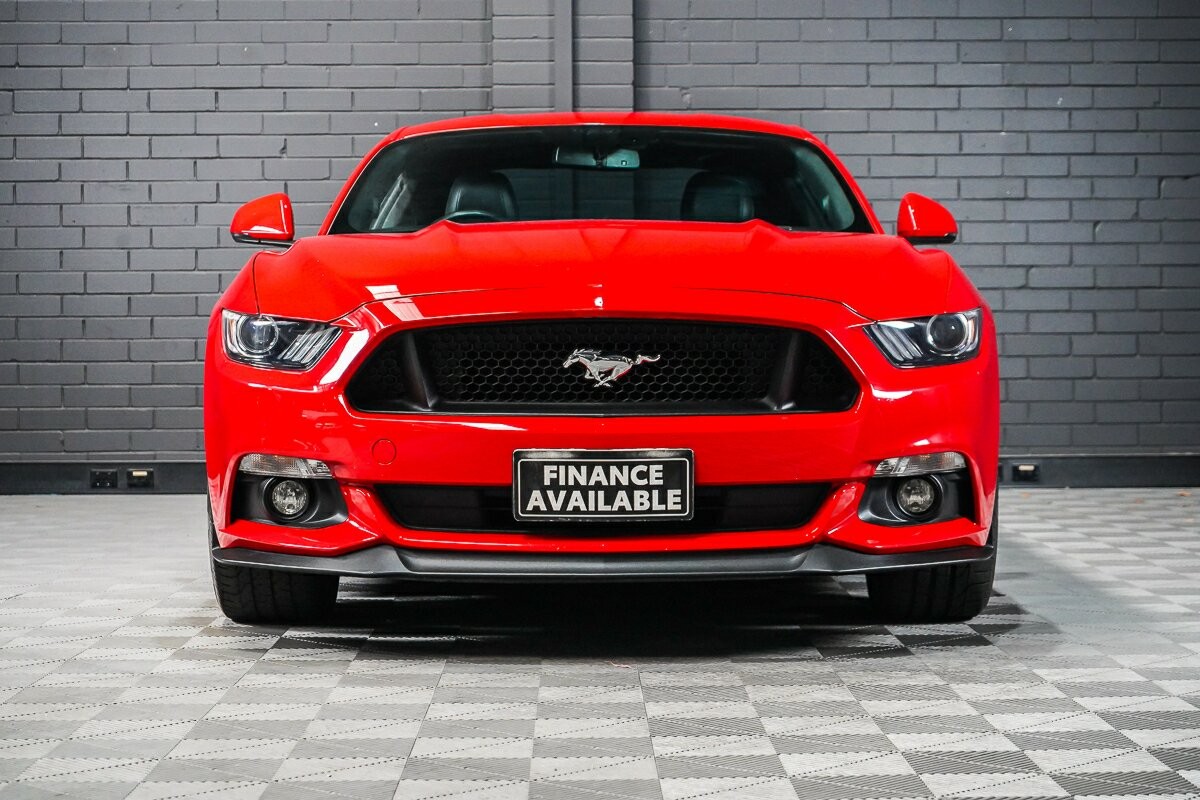 Ford Mustang image 3