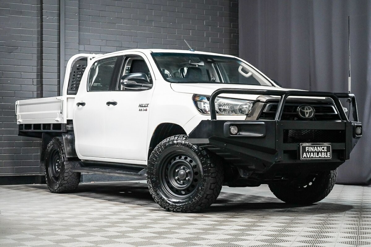 Toyota Hilux image 1