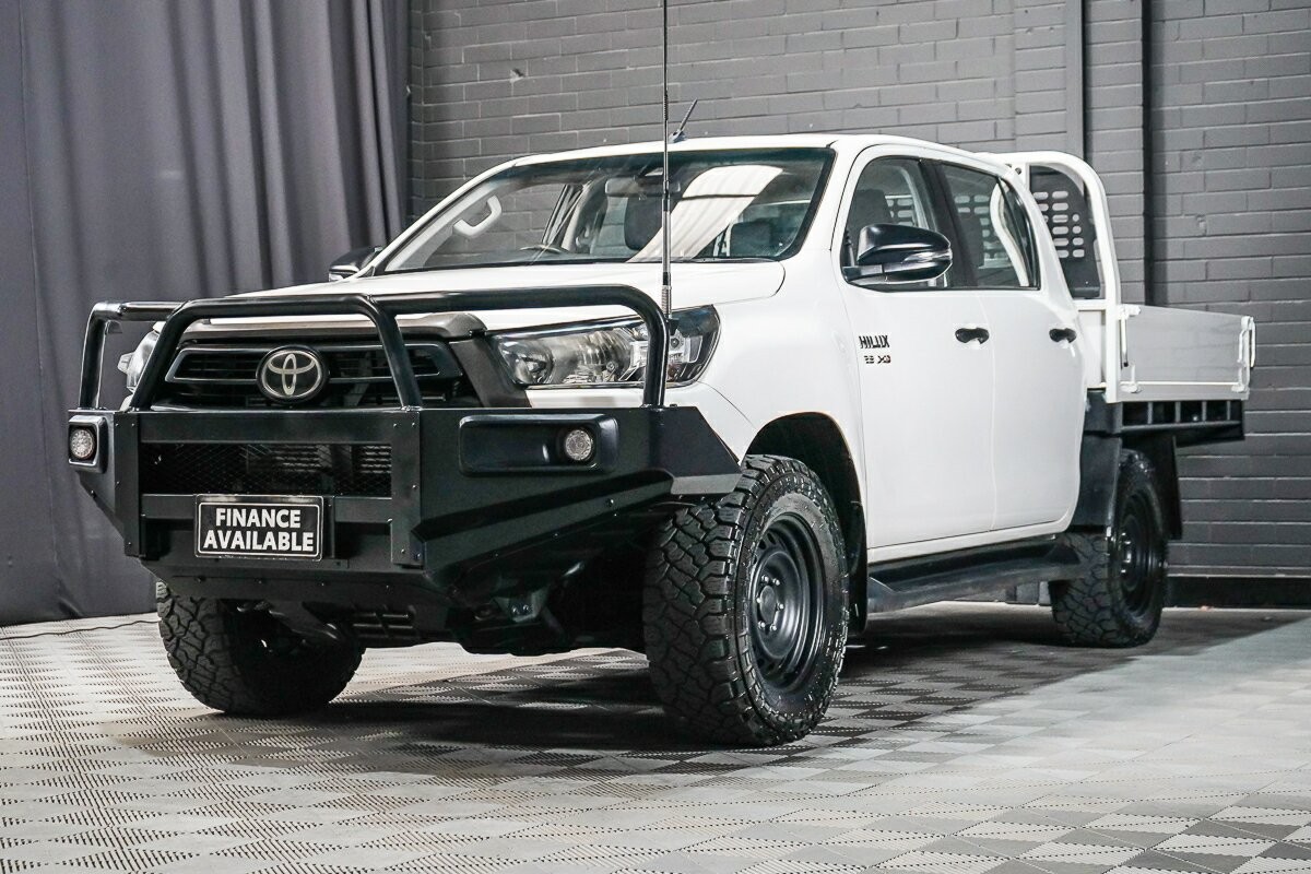 Toyota Hilux image 4