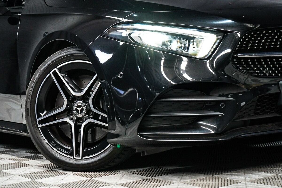 Mercedes Benz A-class image 2