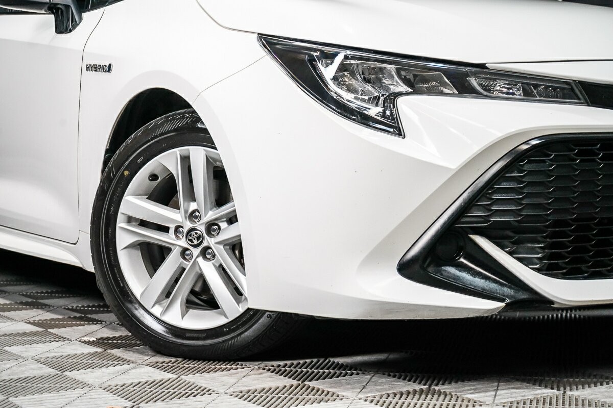 Toyota Corolla image 2