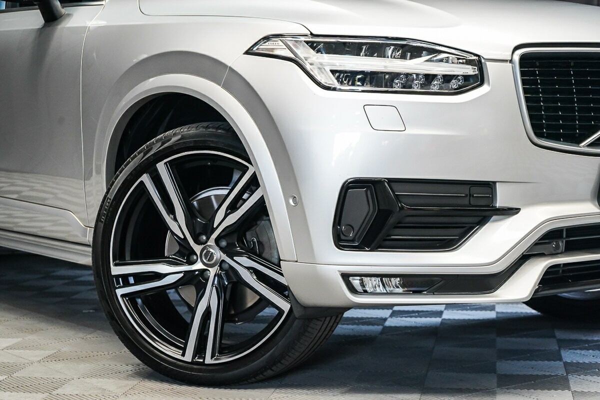 Volvo Xc90 image 2