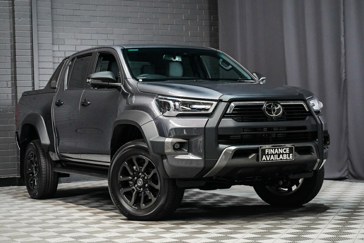 Toyota Hilux image 1