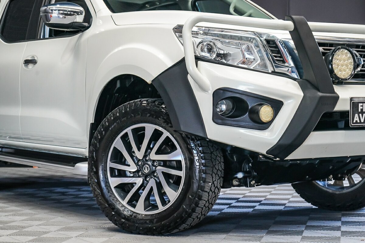 Nissan Navara image 2