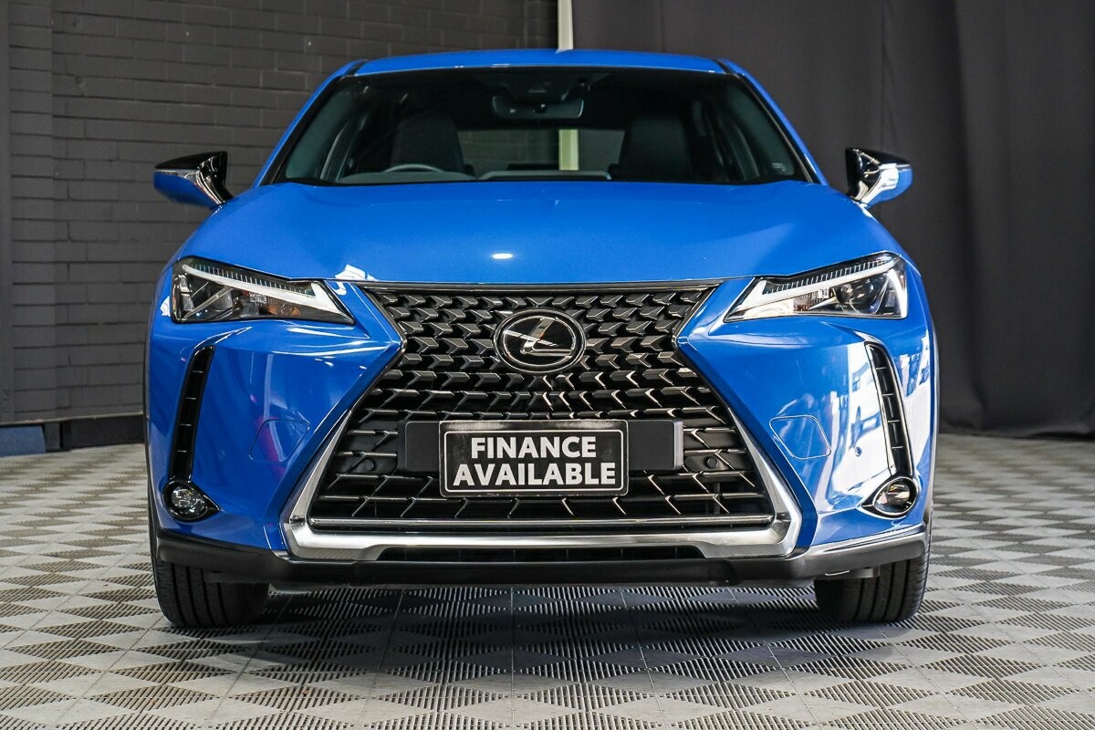 Lexus Ux image 3