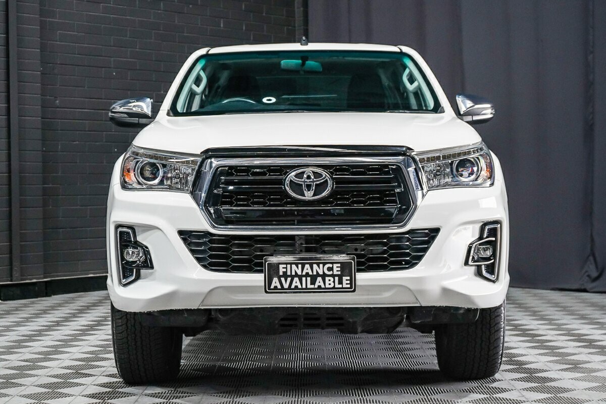 Toyota Hilux image 3