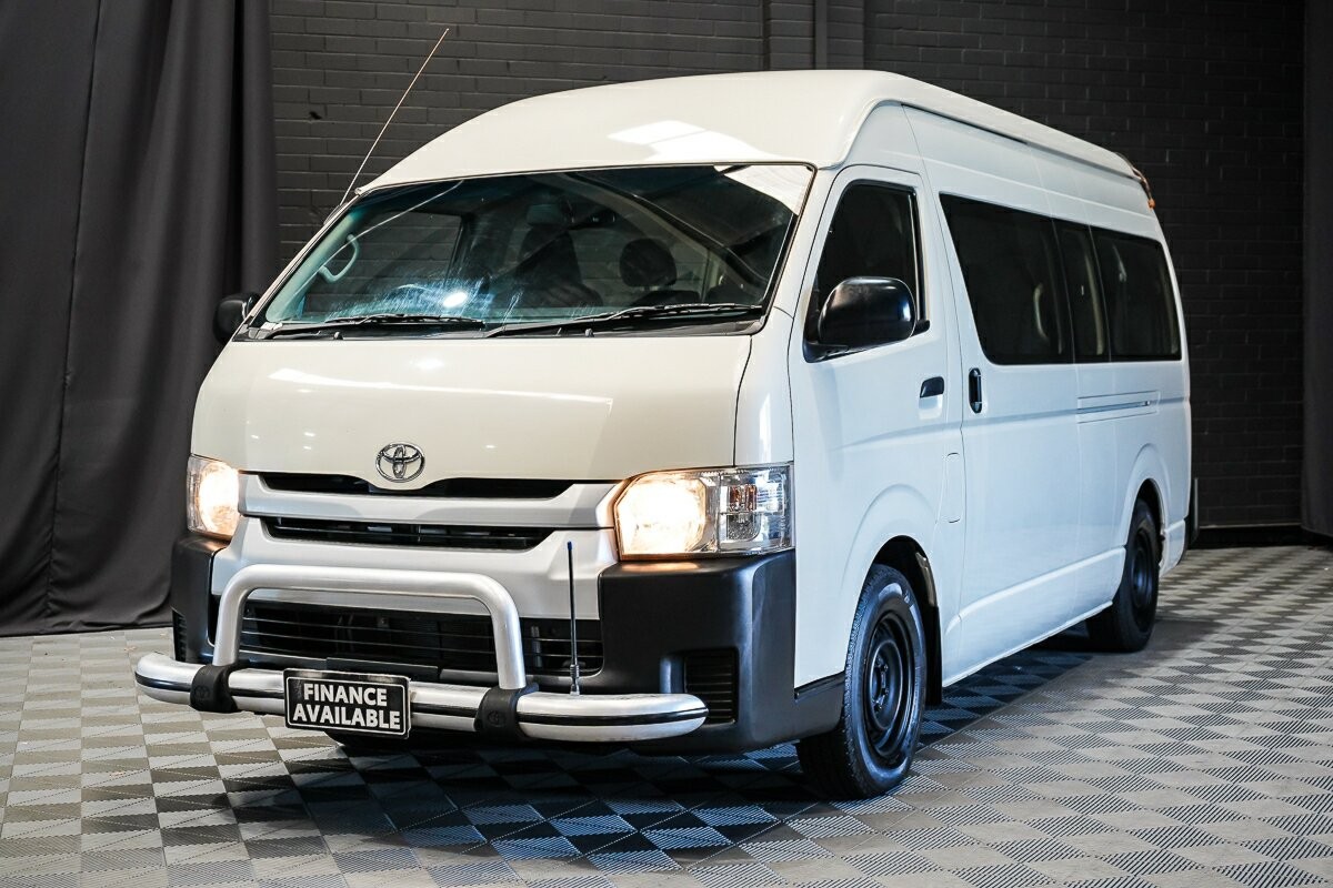 Toyota Hiace image 4