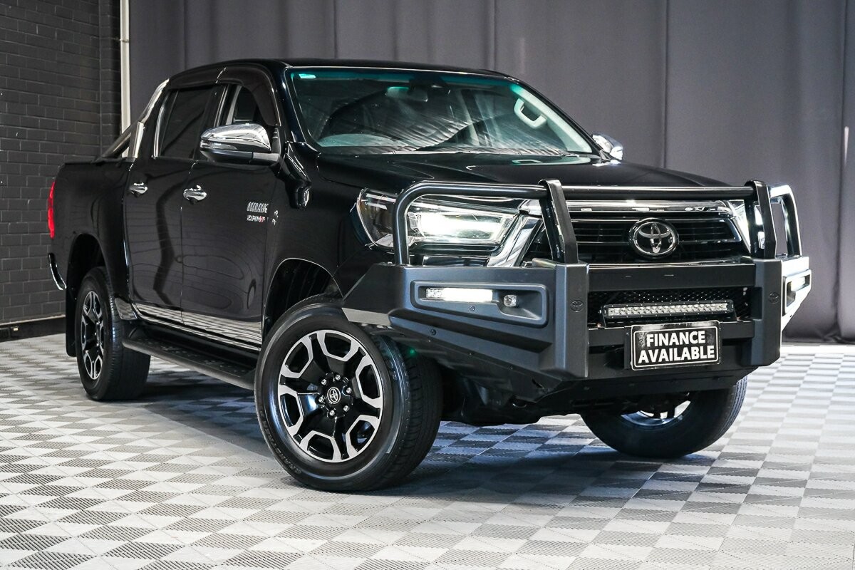 Toyota Hilux image 1