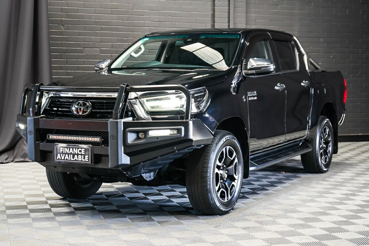 Toyota Hilux image 4