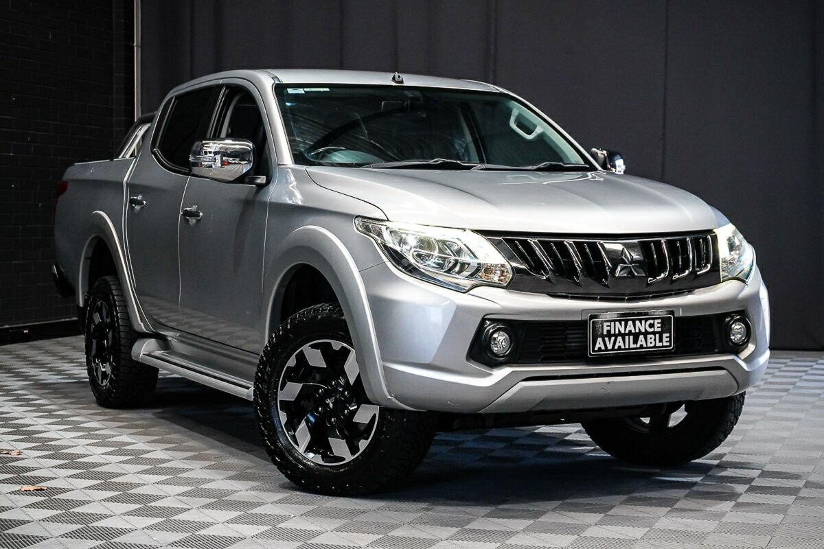 Mitsubishi Triton image 1