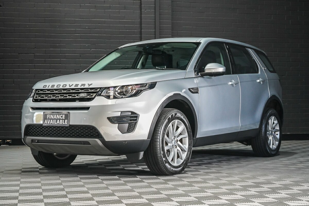 Land Rover Discovery Sport image 4