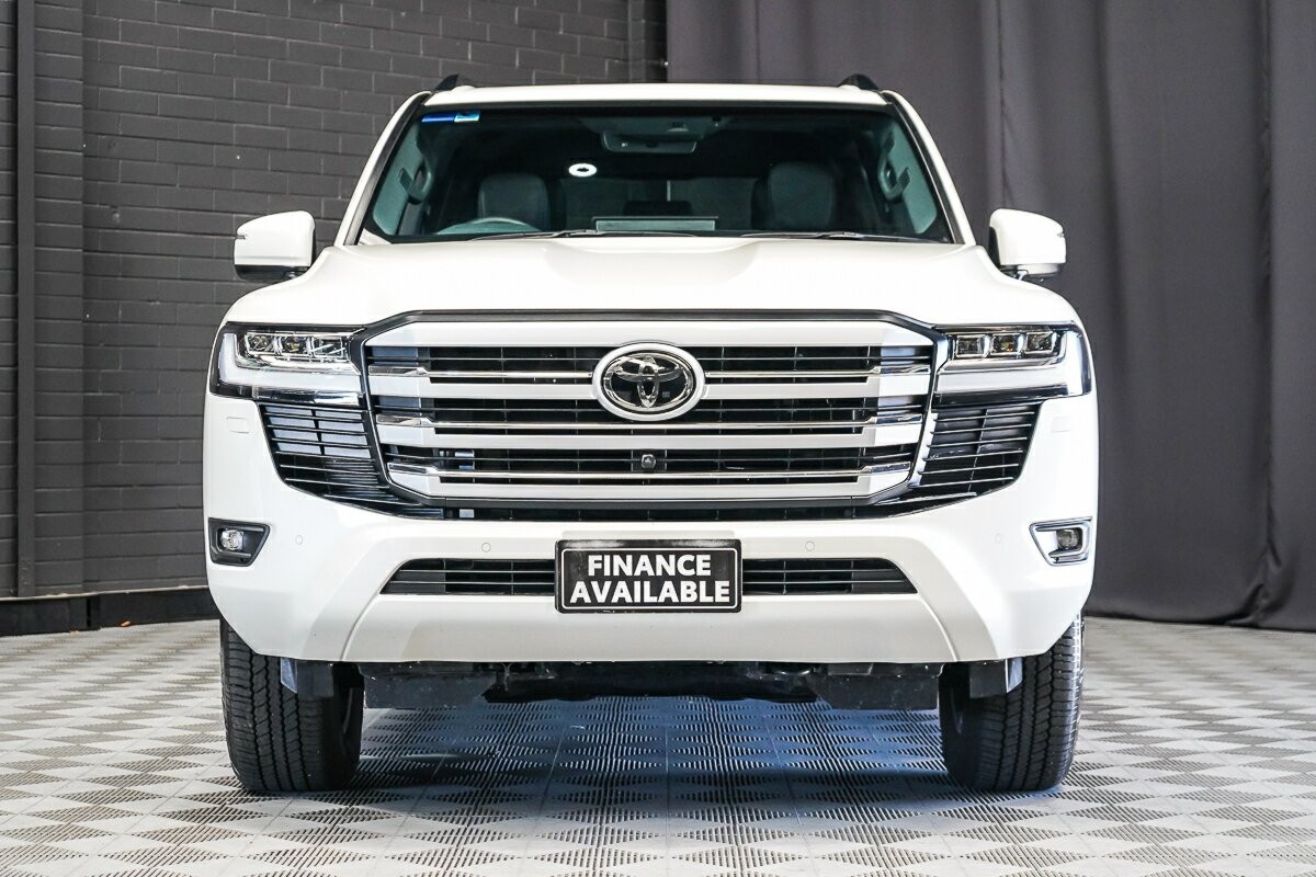 Toyota Landcruiser image 3