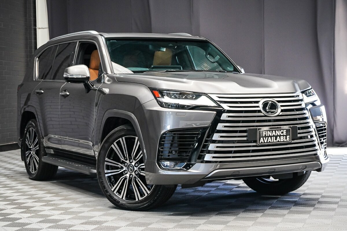 Lexus Lx image 1
