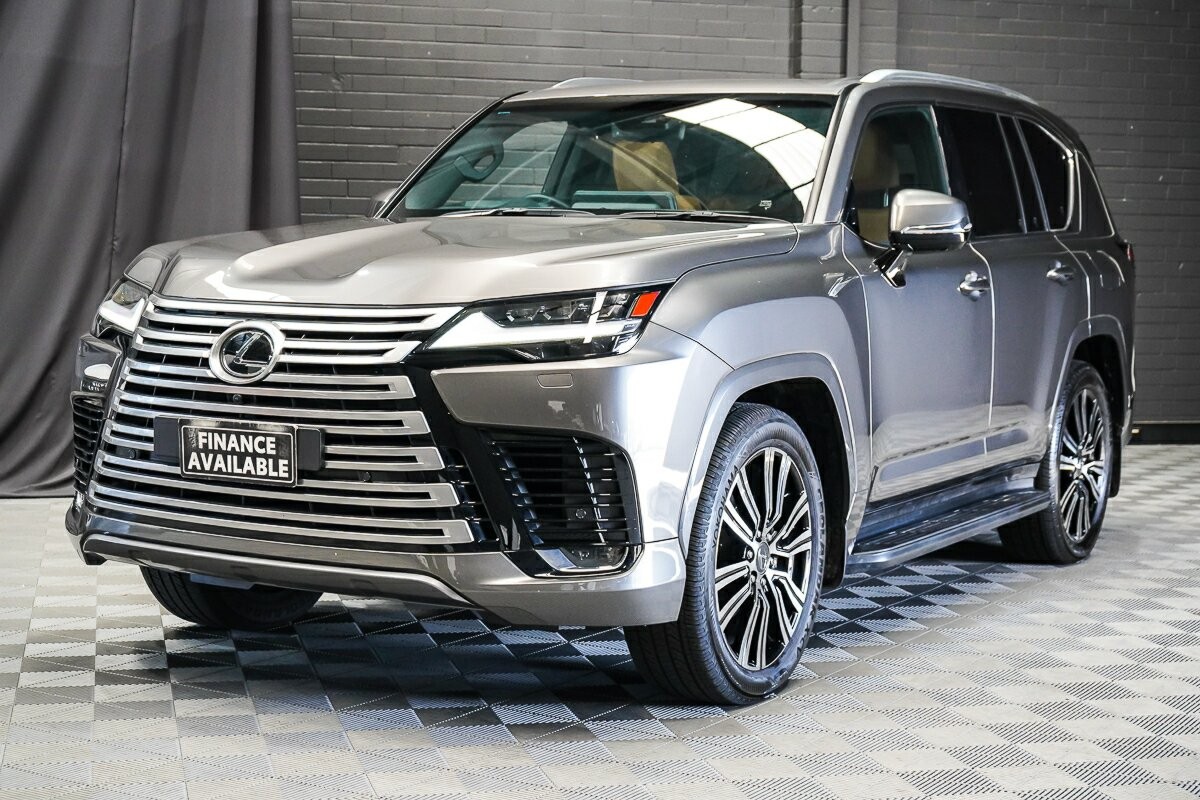 Lexus Lx image 4