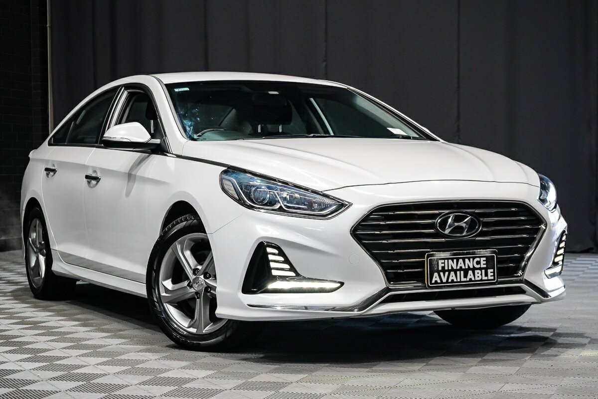 Hyundai Sonata image 1