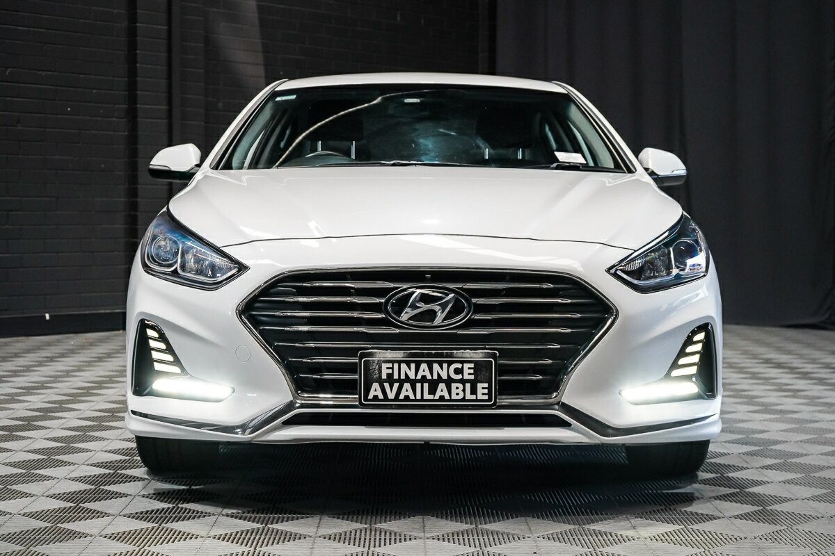 Hyundai Sonata image 3