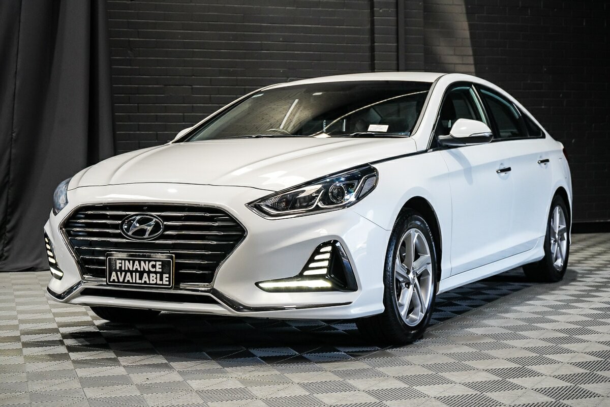 Hyundai Sonata image 4