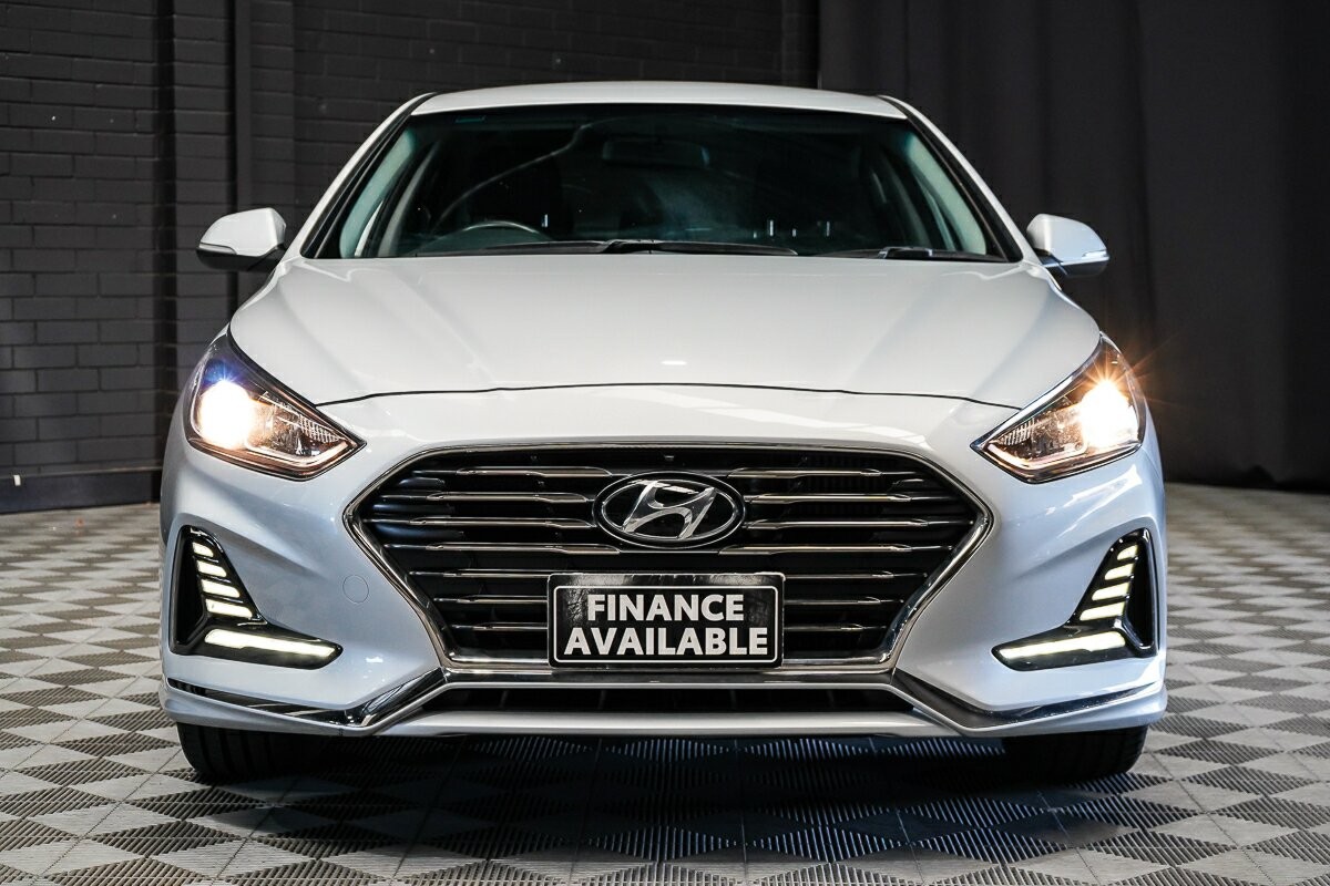 Hyundai Sonata image 3