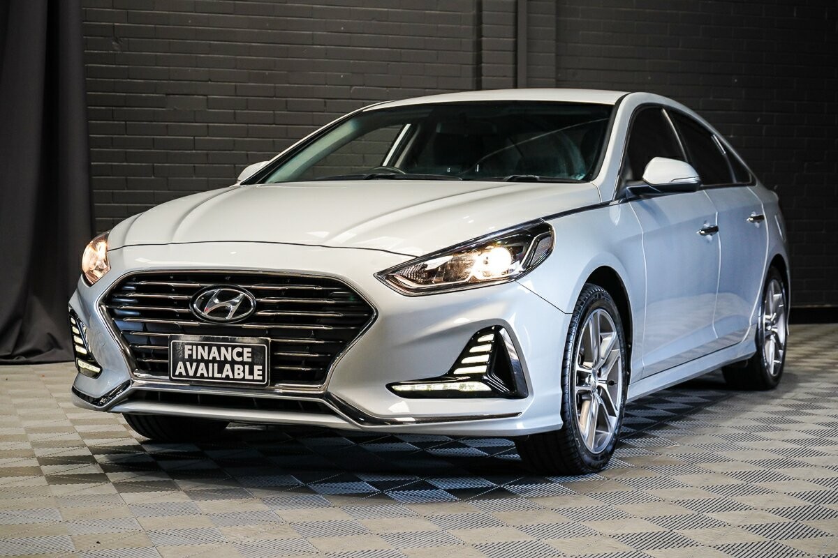Hyundai Sonata image 4