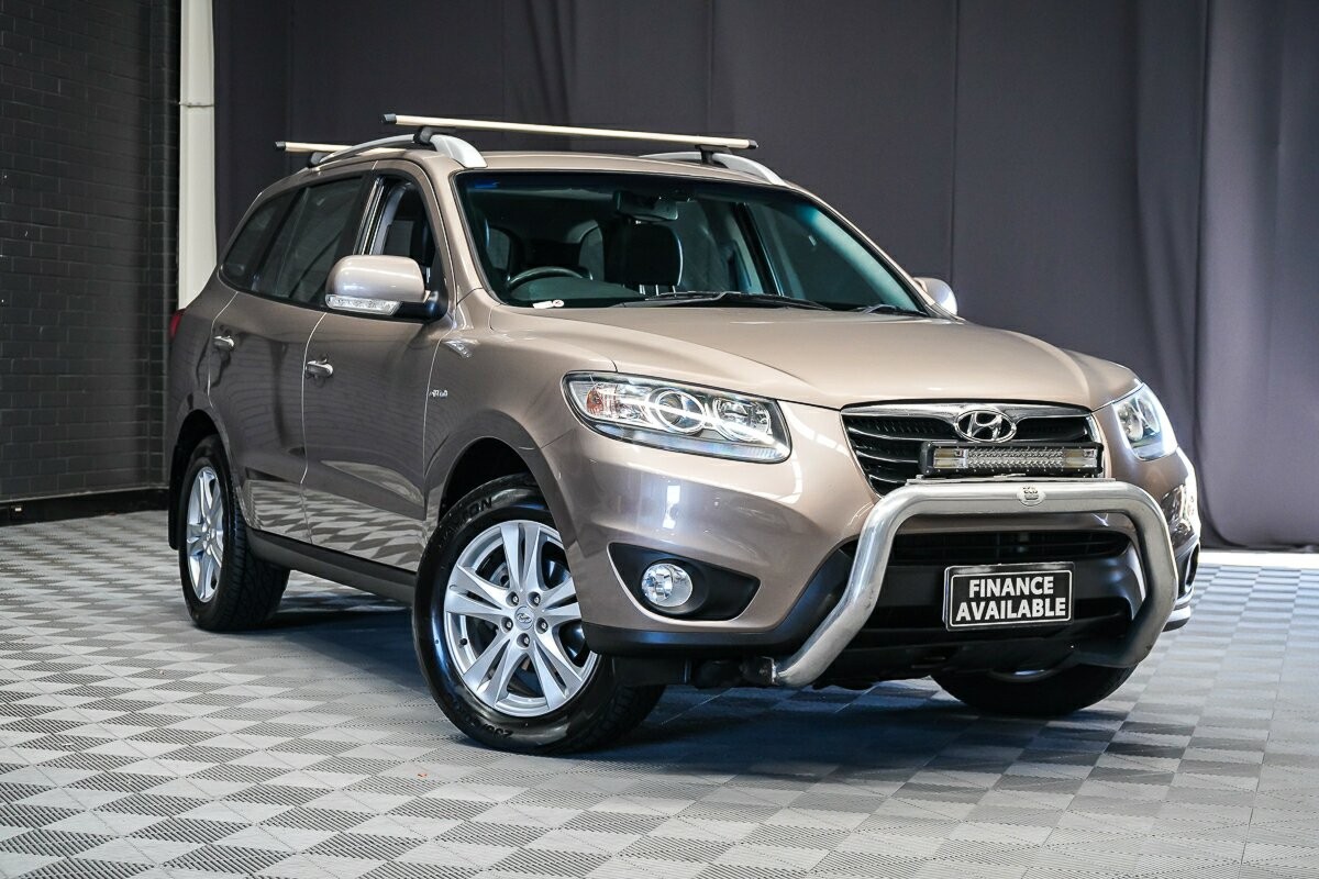 Hyundai Santa Fe image 1