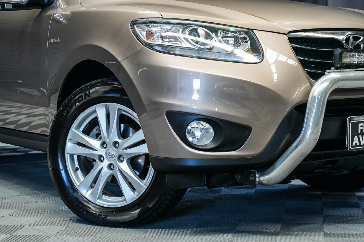 Hyundai Santa Fe image 2