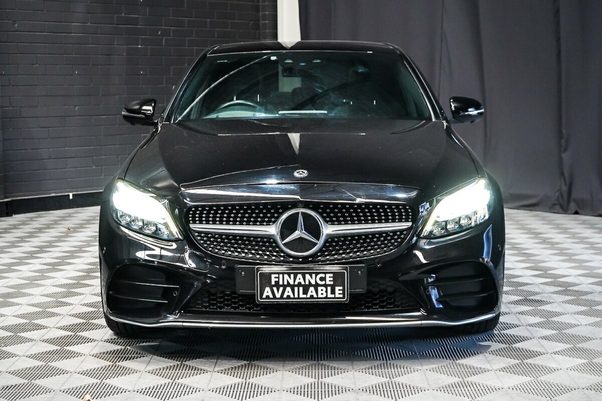 Mercedes Benz C-class image 3