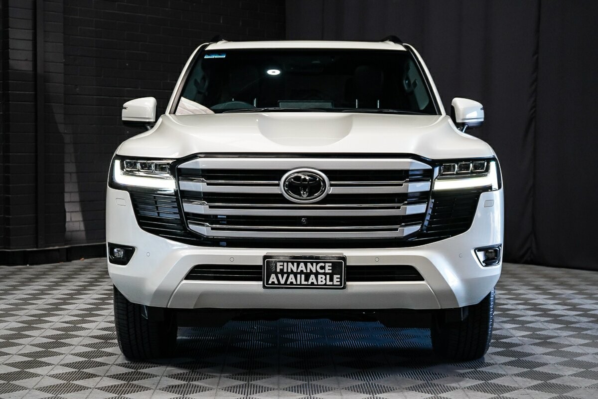 Toyota Landcruiser image 3