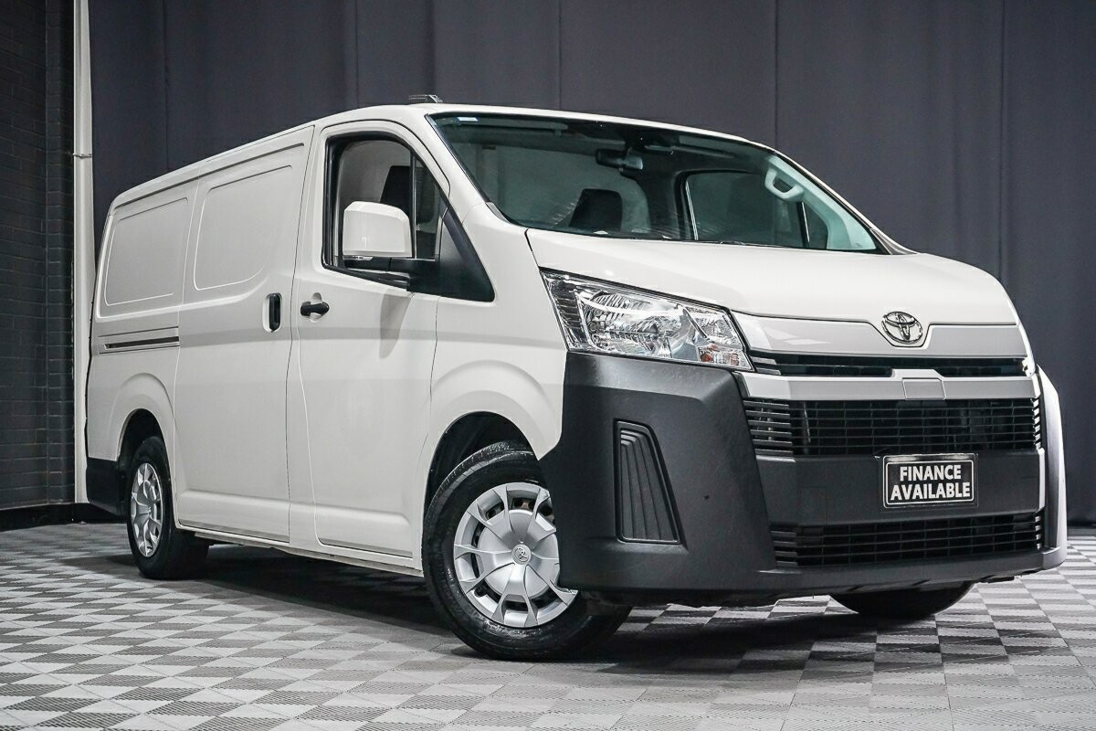 Toyota Hiace image 1