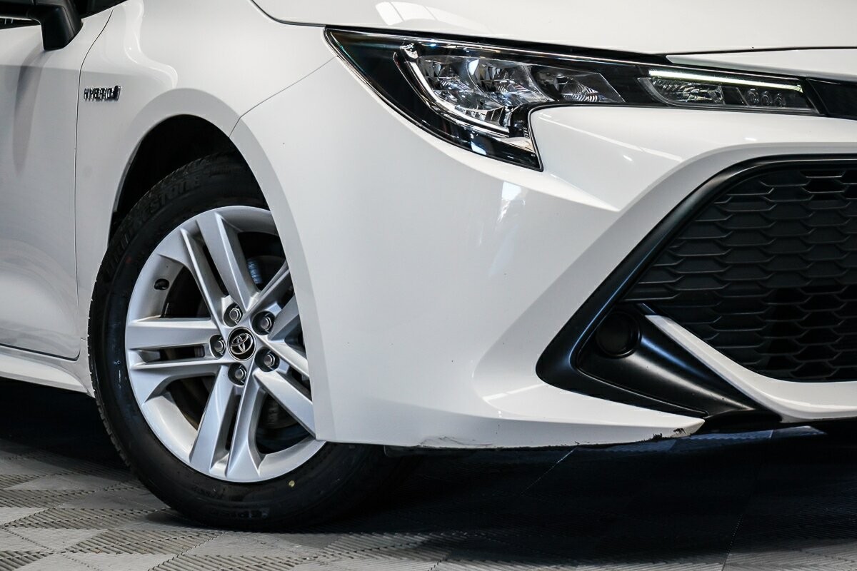 Toyota Corolla image 2