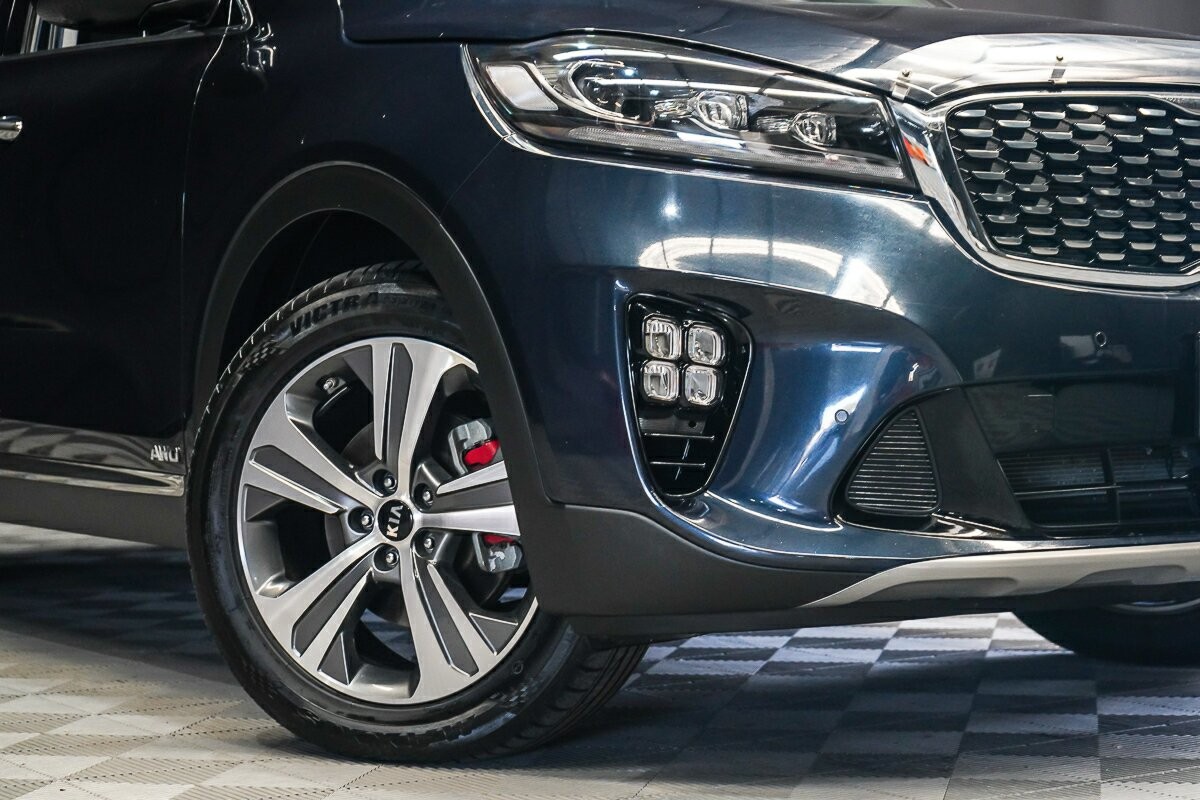 Kia Sorento image 2