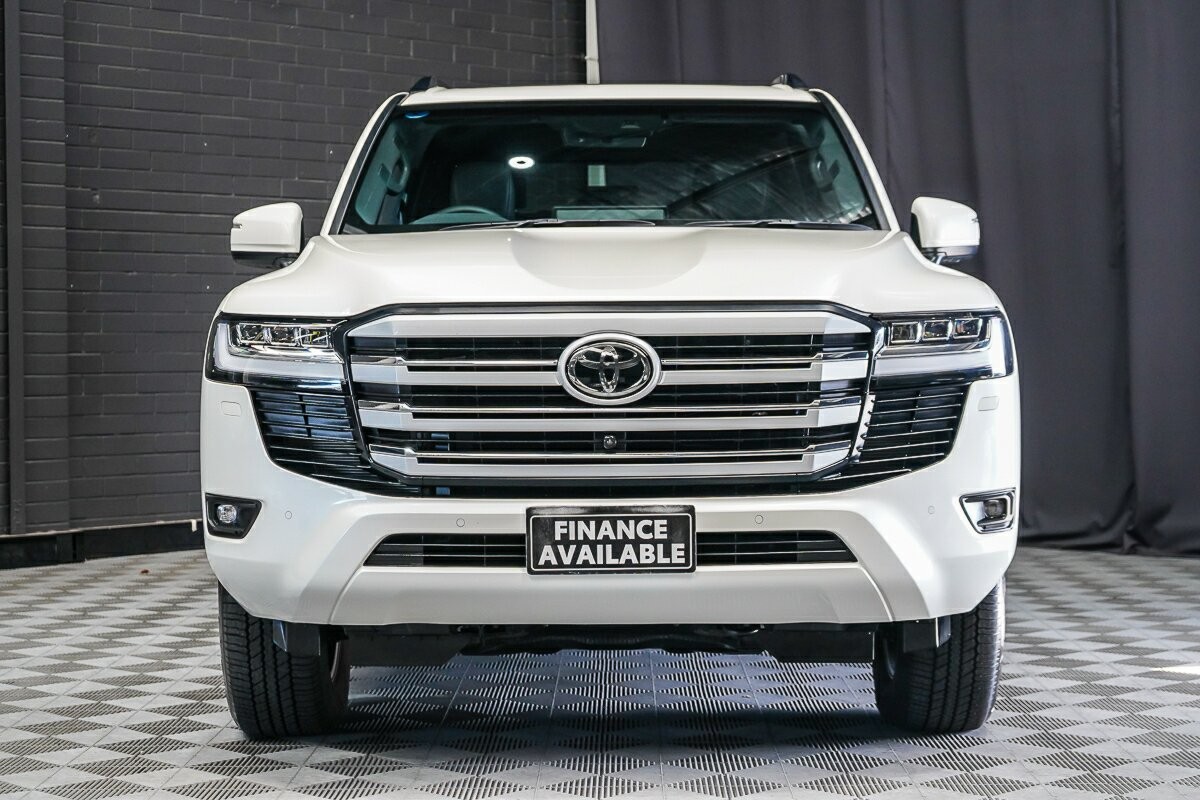 Toyota Landcruiser image 3