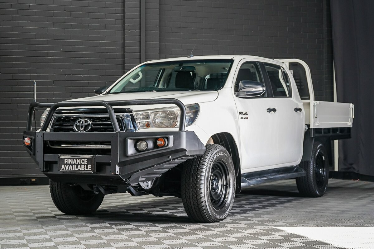 Toyota Hilux image 4