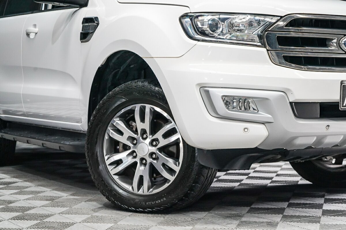 Ford Everest image 2