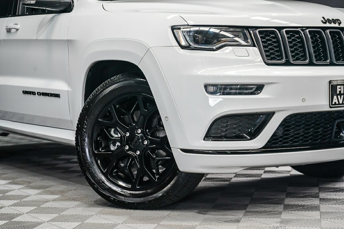 Jeep Grand Cherokee image 2
