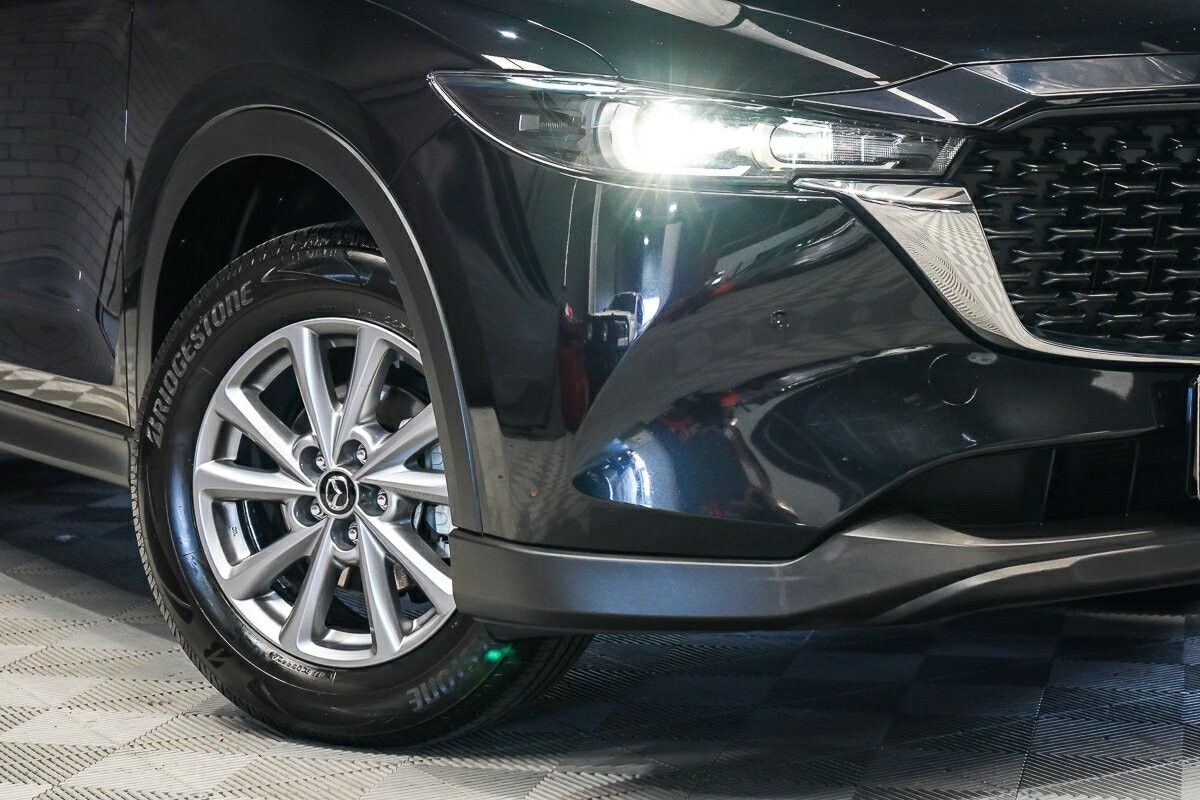 Mazda Cx-5 image 2
