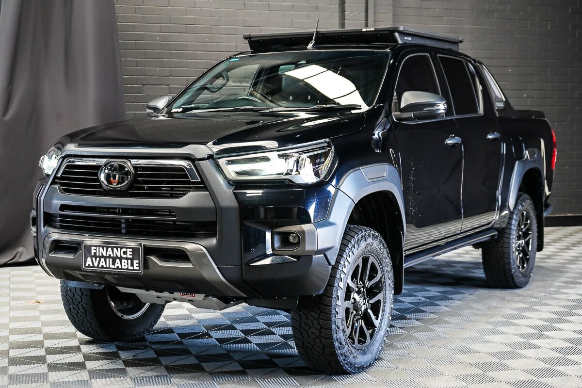 Toyota Hilux image 4