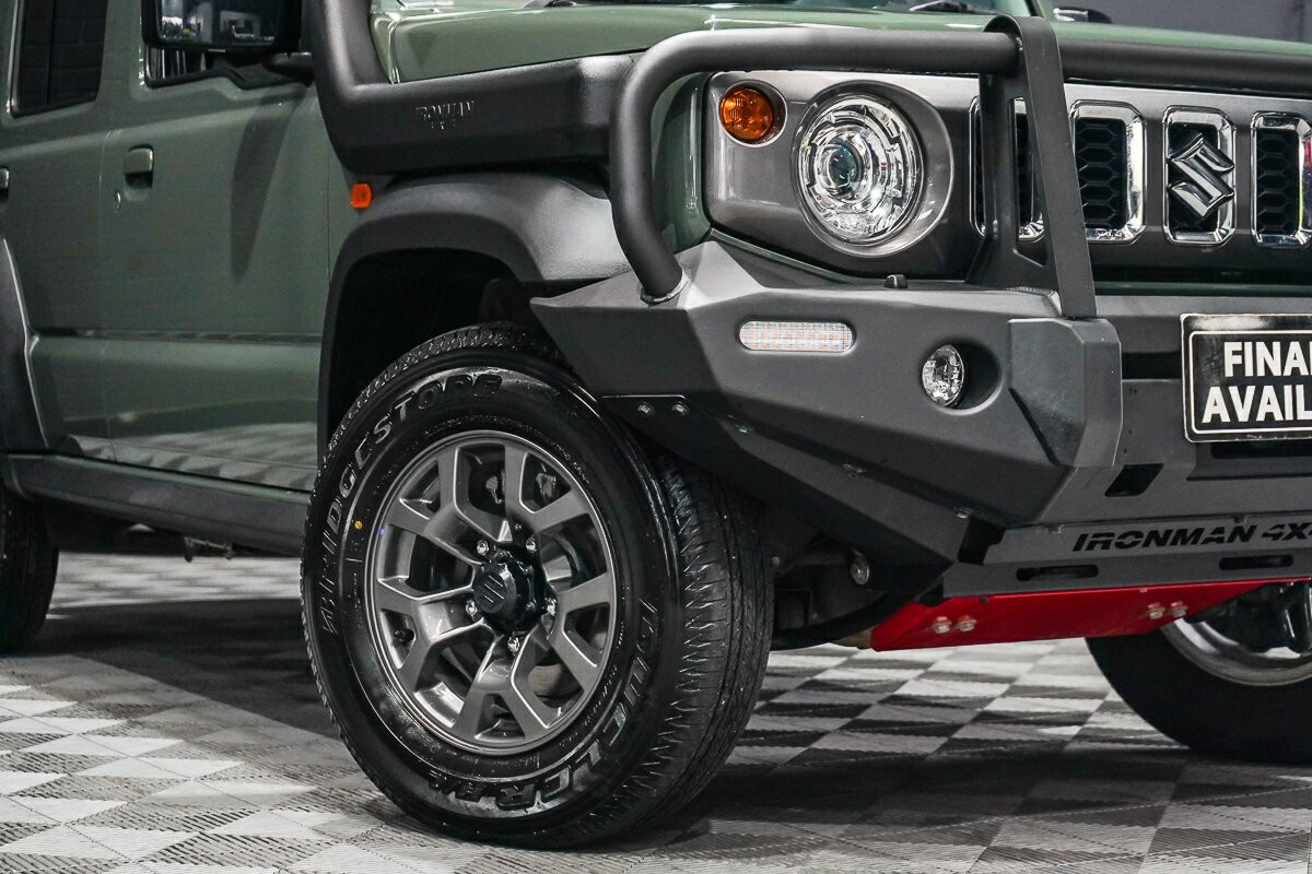 Suzuki Jimny image 2