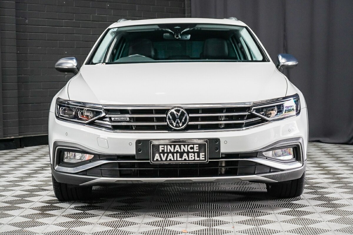 Volkswagen Passat image 3