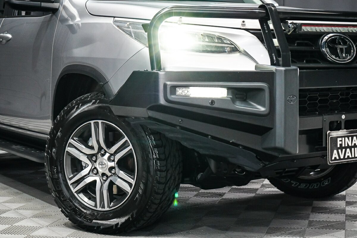 Toyota Fortuner image 2