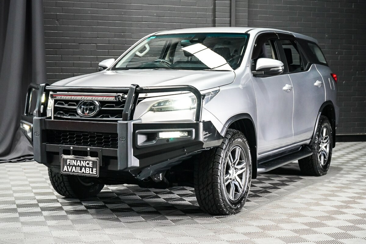 Toyota Fortuner image 4