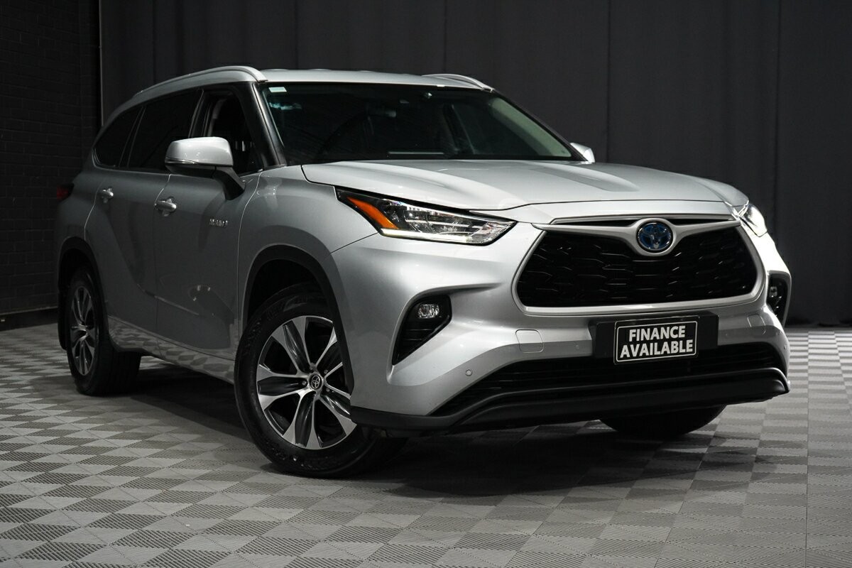 Toyota Kluger image 1