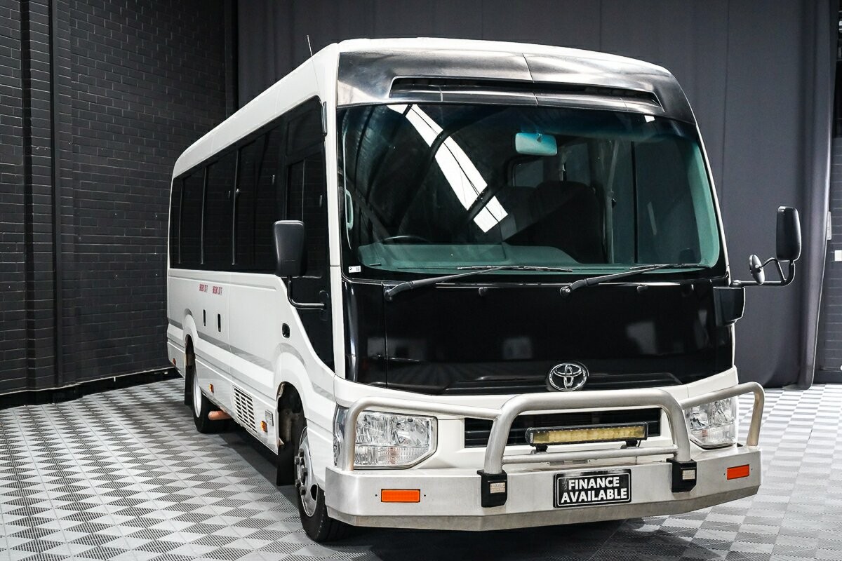 Toyota Coaster image 1